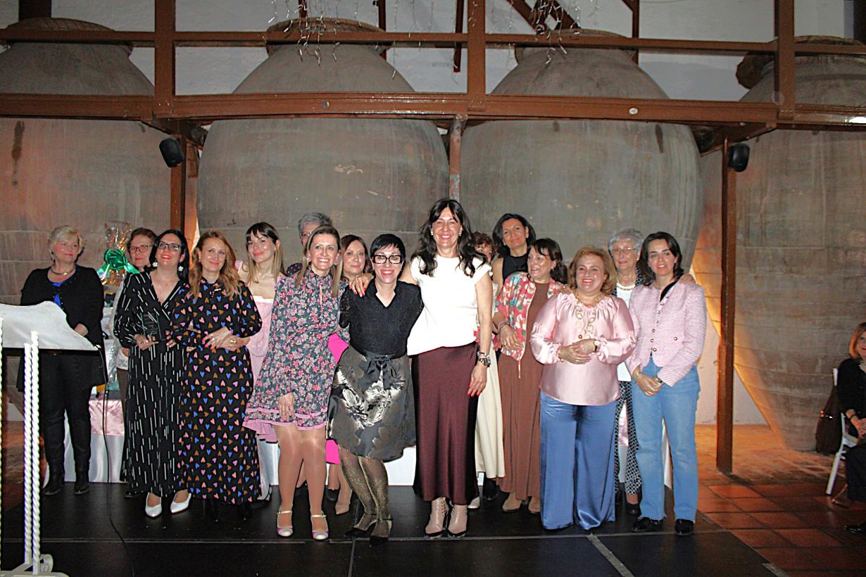 Blanca Fernández equipara la sanidad pública con entidades como Rosae en su objetivo común