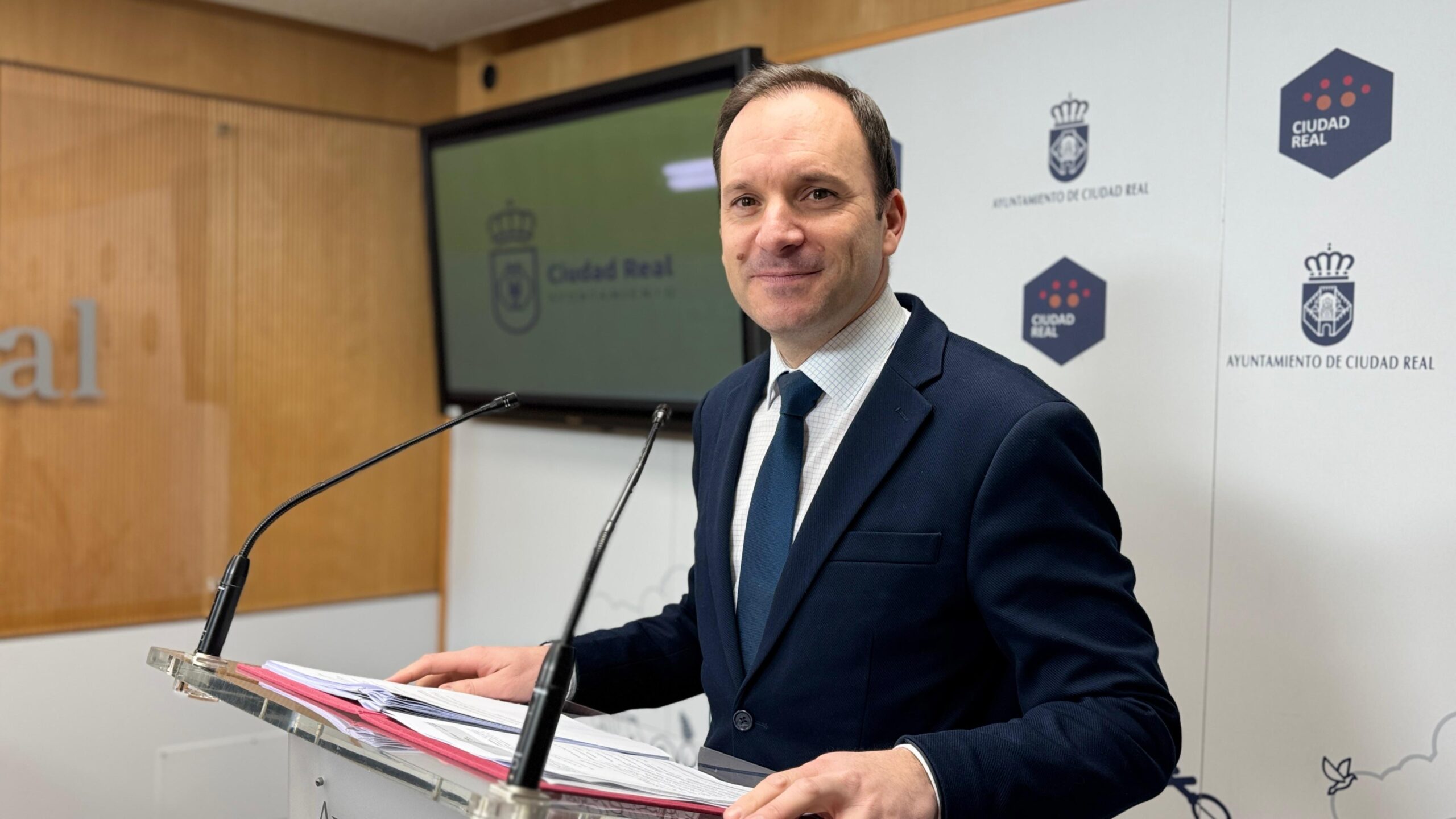 El Ayuntamiento de Ciudad Real aprueba 1,2 millones para calles, agua y Policía Local