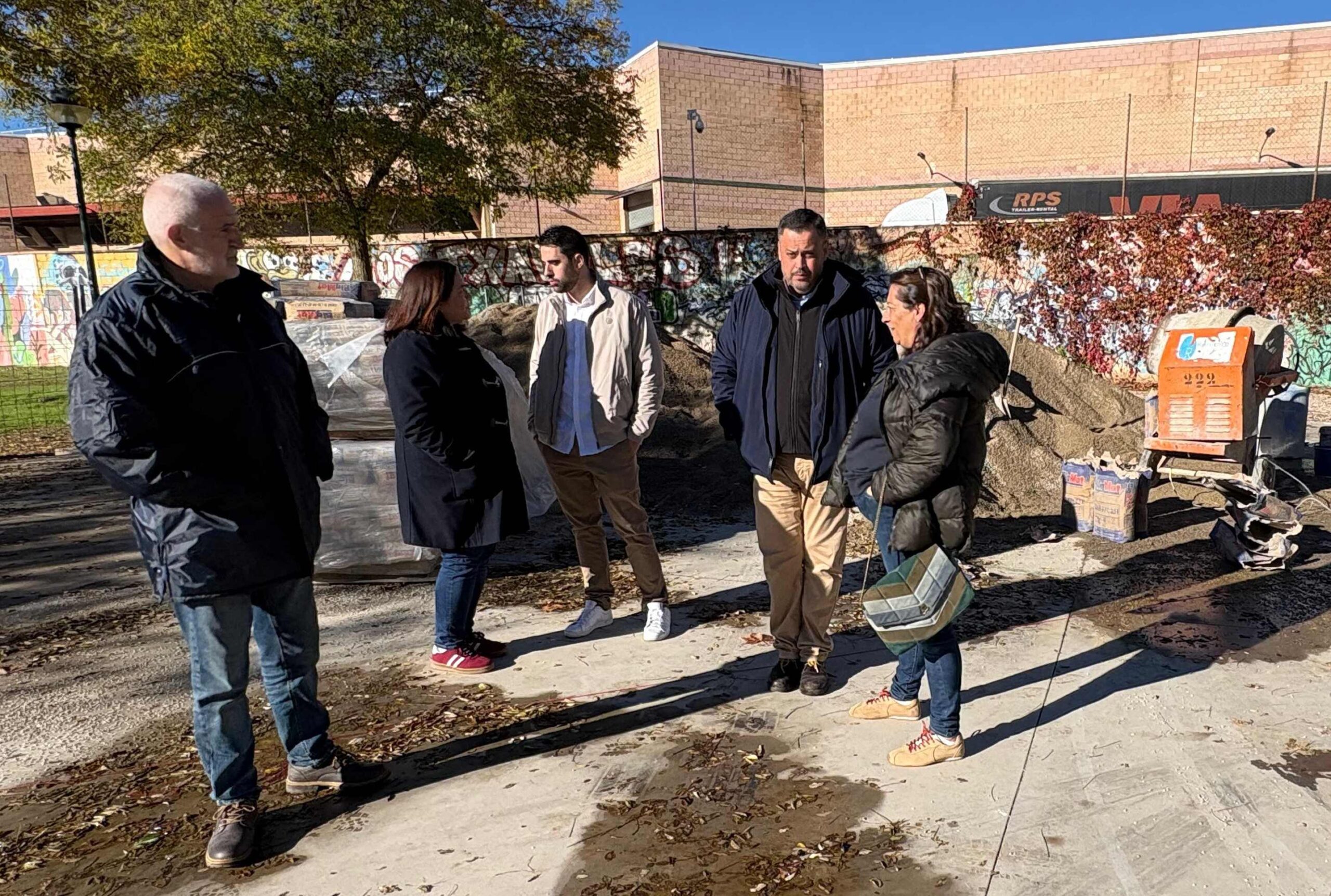 El Ayuntamiento de Ciudad Real transforma la pista multideporte más usada de Nuevo Parque