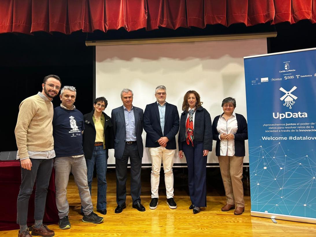 El concurso educativo UpData Datathon promovido por la Oficina del Dato presenta 6 finalistas