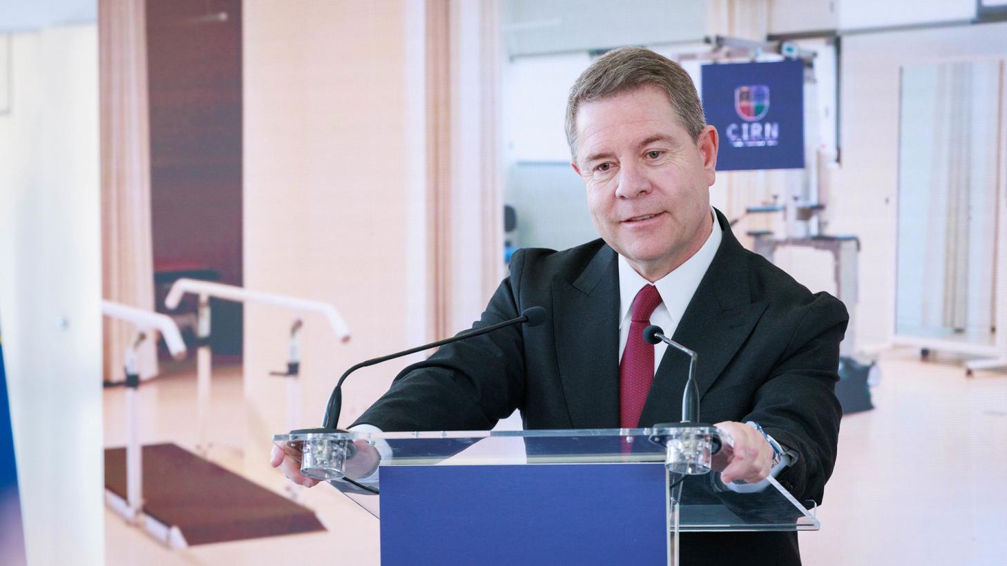 Emiliano García-Page avanza la regulación por ley de la carrera profesional este año