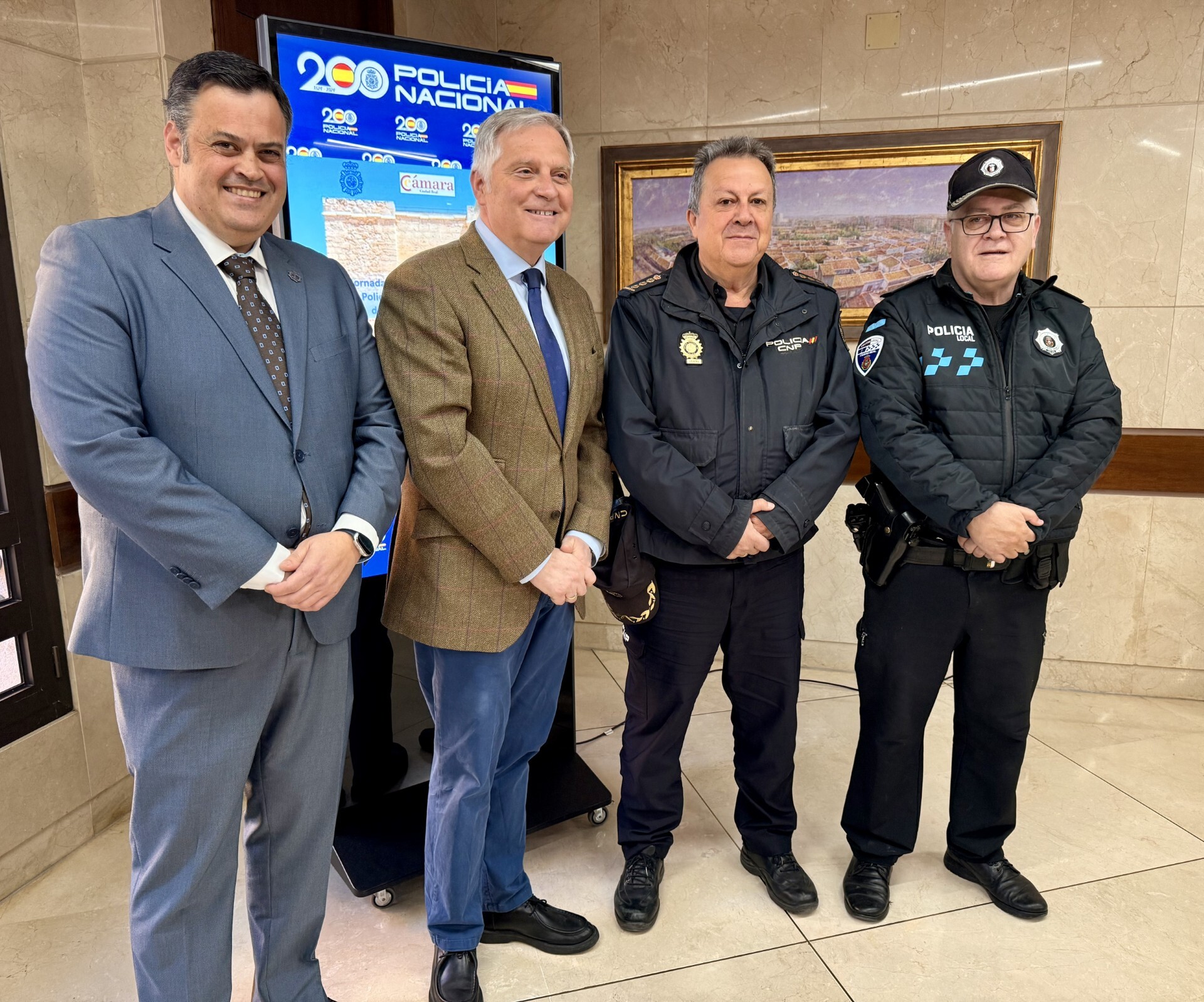 Jornada informativa para policías locales de Ciudad Real explica el DNI móvil MIDNI