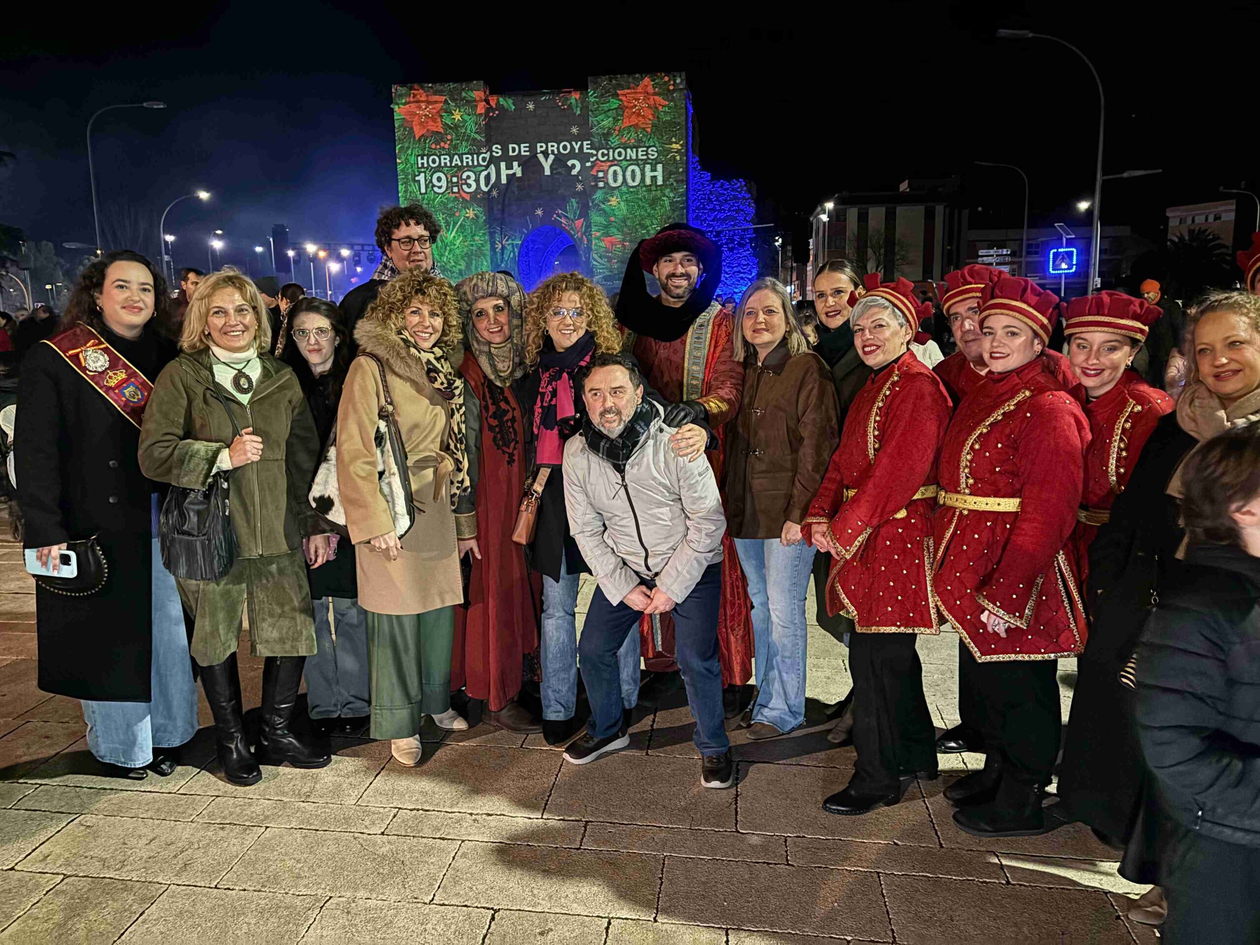 Un video mapping celebra a los Reyes Magos en la Puerta de Toledo
