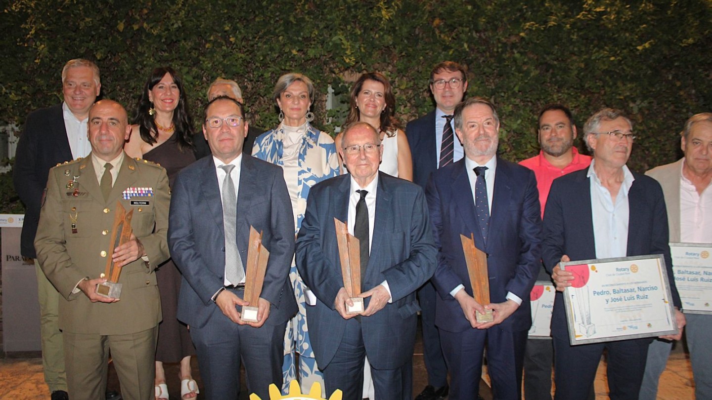 canizares destaca la importancia de reconocer la excelencia en los 10 premios don