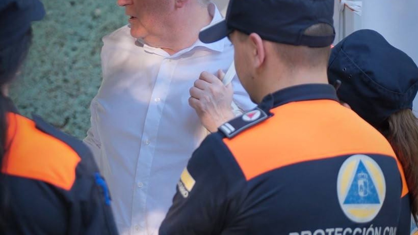 canizares moviliza 7 vehiculos de proteccion civil tras el accidente ferroviario de