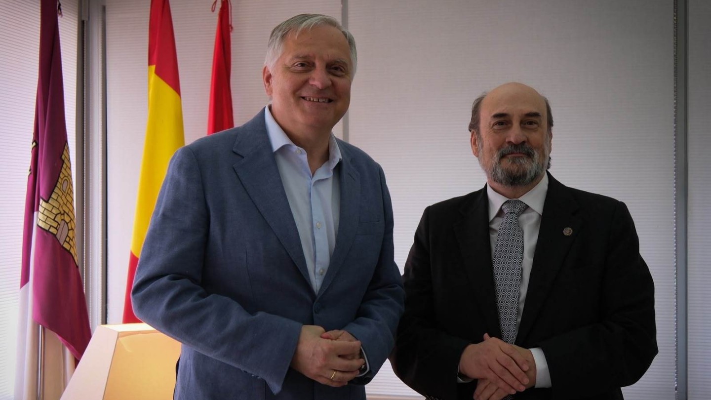 canizares recibe a luis casero nuevo presidente de la audiencia provincial de ciudad
