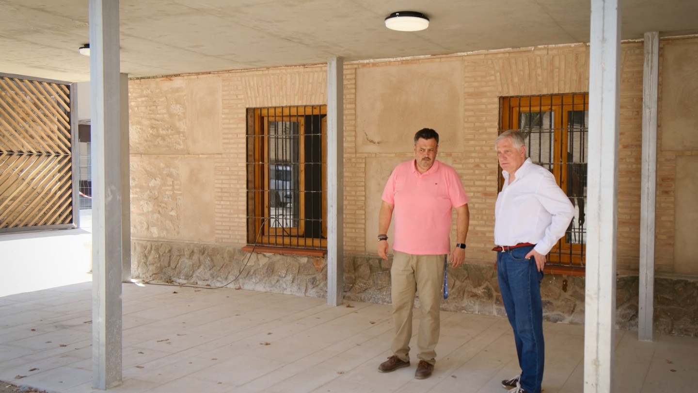 canizares visita el convento de las terreras y destaca su uso cultural y
