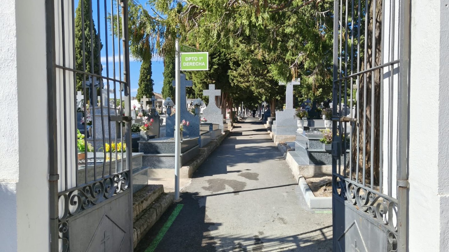 ciudad real amplia el horario del cementerio y refuerza seguridad en todos los