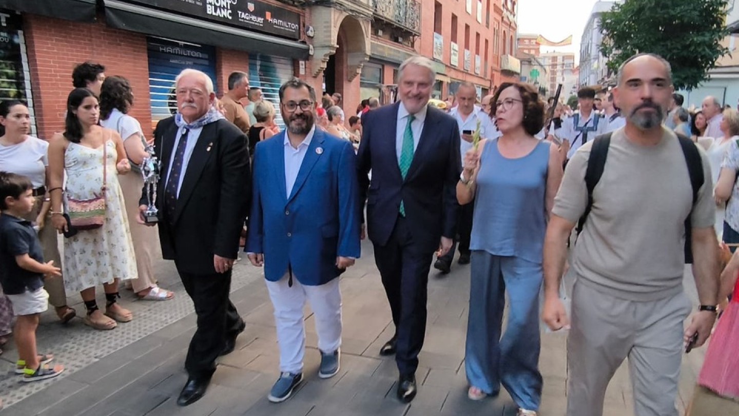 ciudad real inaugura su feria y fiestas con pasacalles y 8 dias de