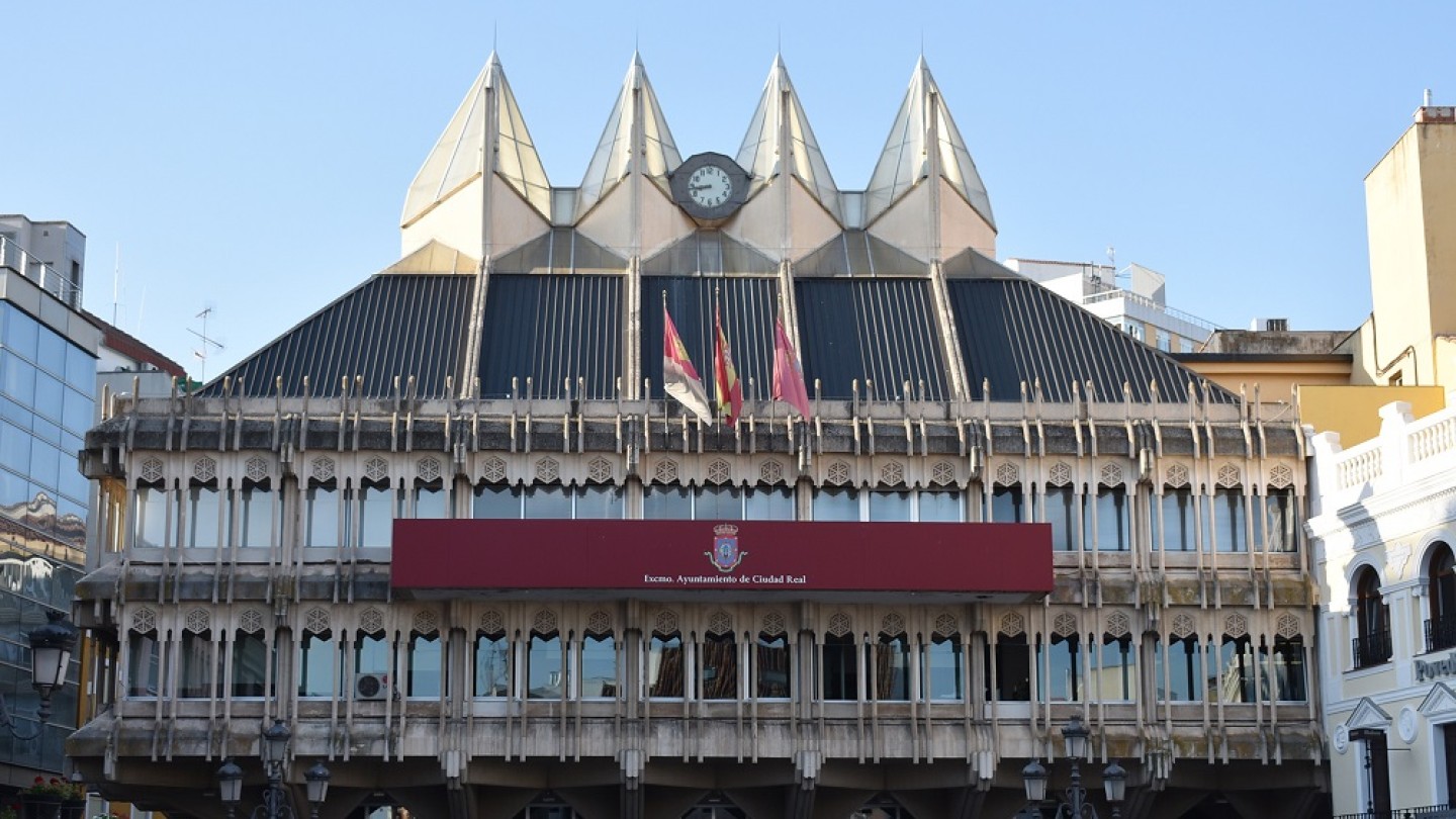 el ayuntamiento de ciudad real aprueba ayudas de hasta 500 euros para
