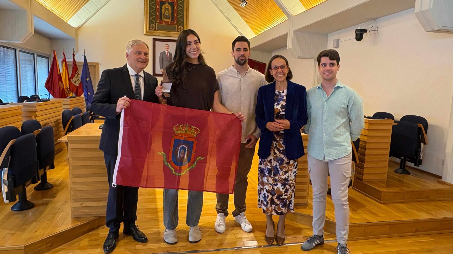 el ayuntamiento de ciudad real recibe a alba caballero campeona de europa