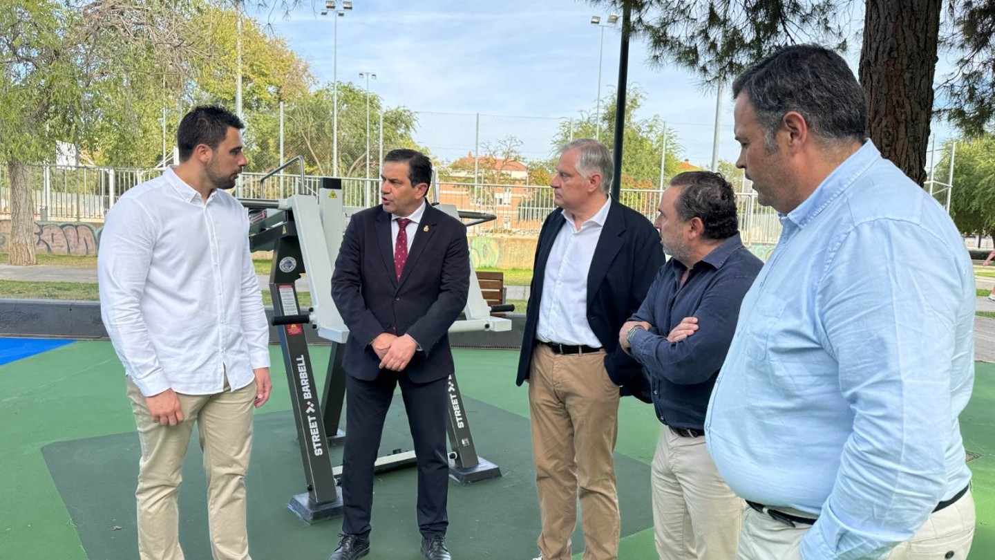 el parque antonio gascon estrena su nuevo gimnasio al aire libre con 8