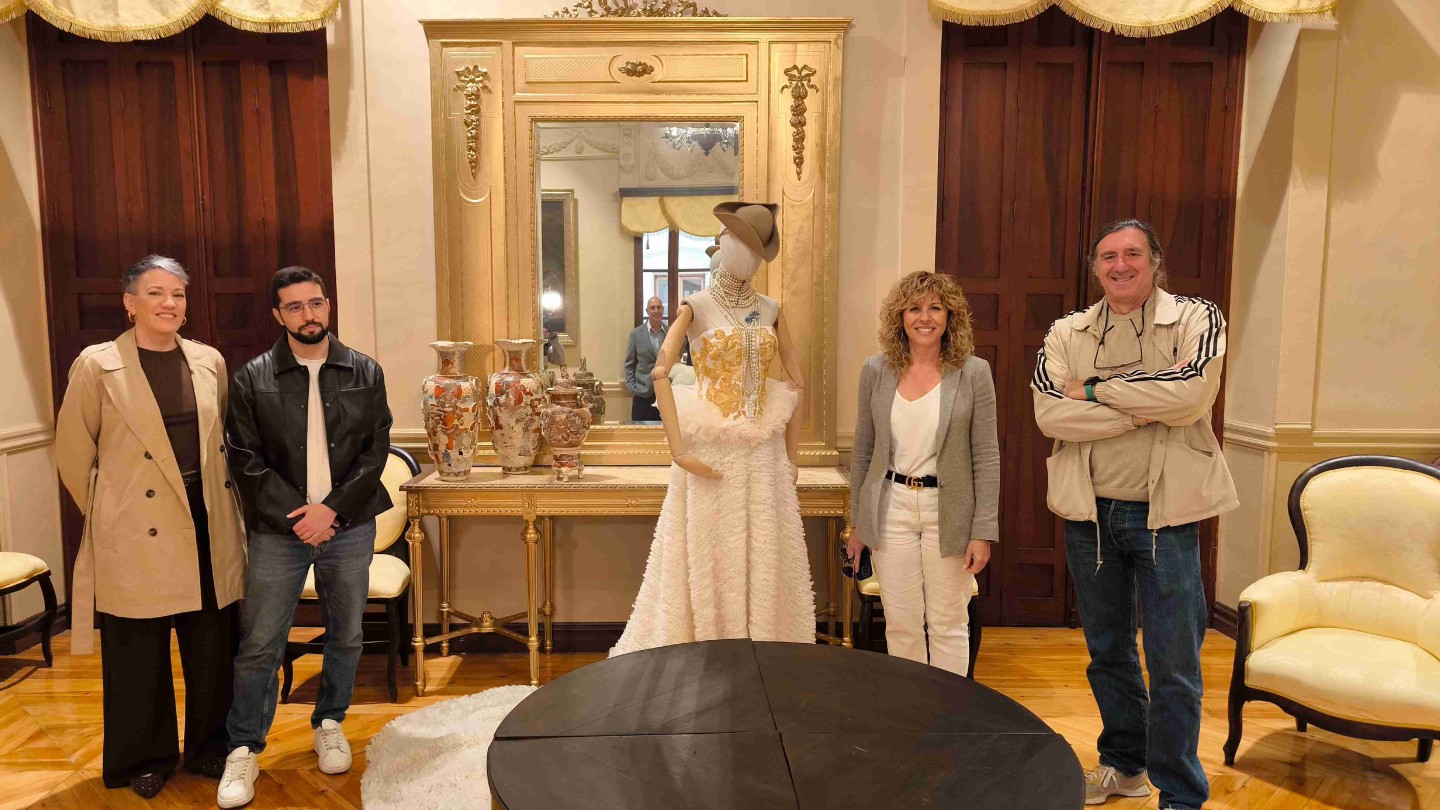 eugenio loarce muestra su trayectoria en el museo elisa