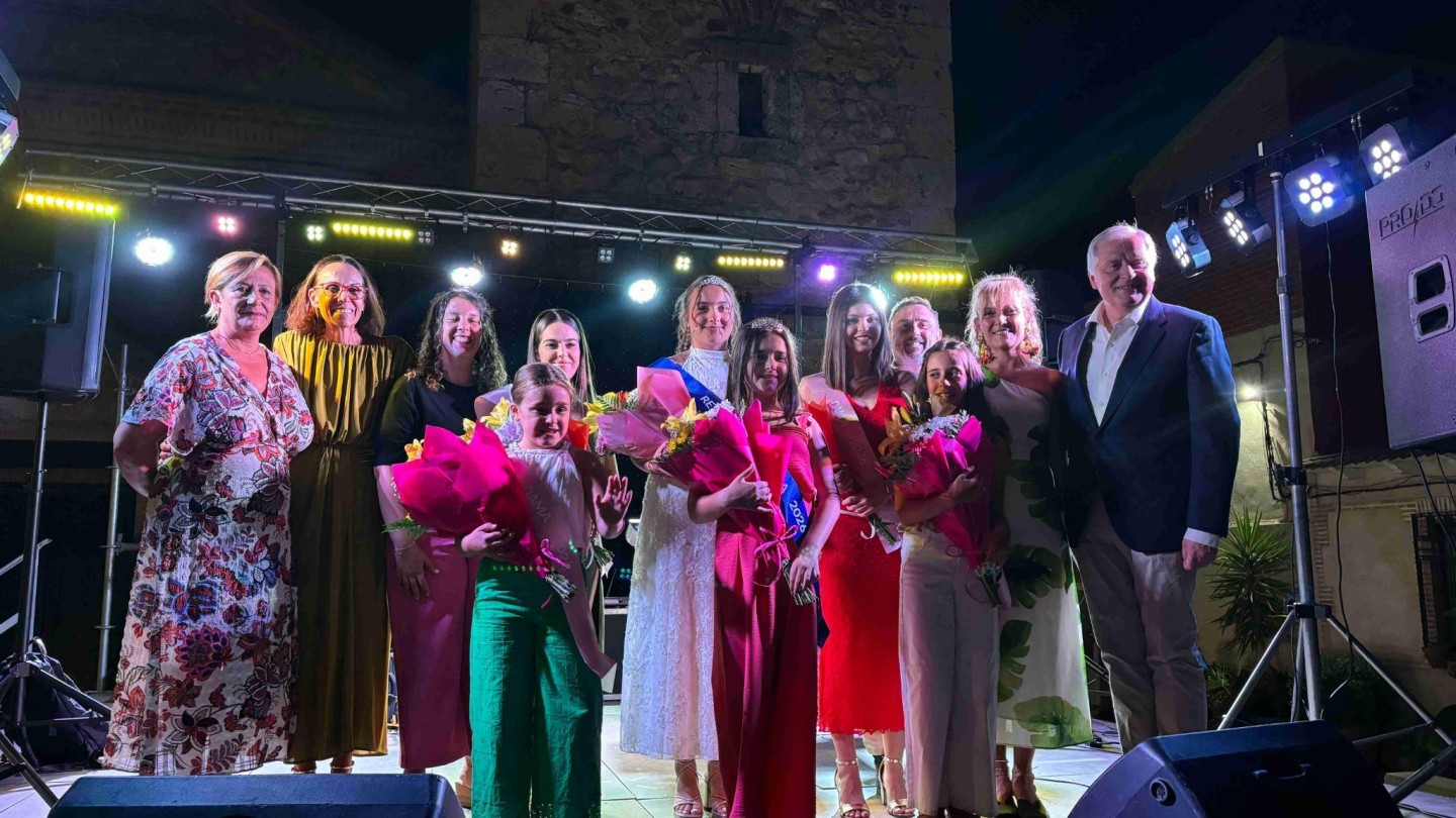 fiestas de valverde honran a san pantaleon con verbenas ofrenda y