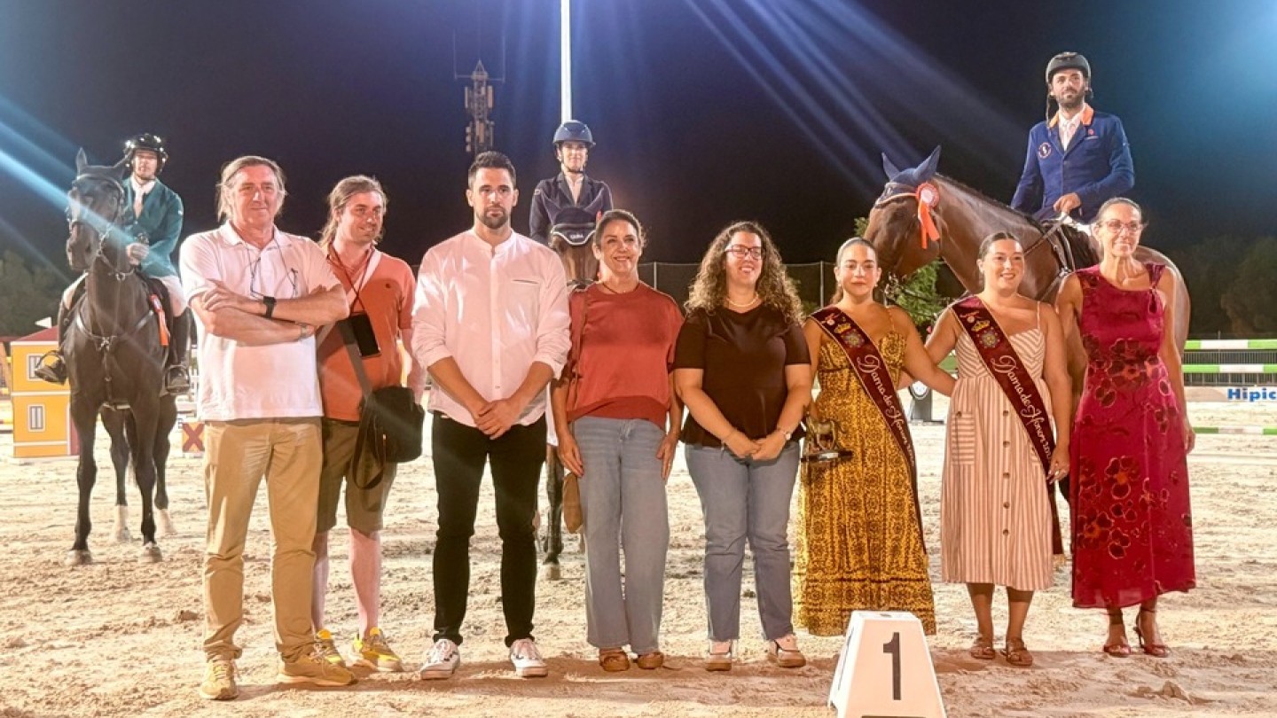 la amazona carmen garcia torres gana el premio excmo ayuntamiento de ciudad