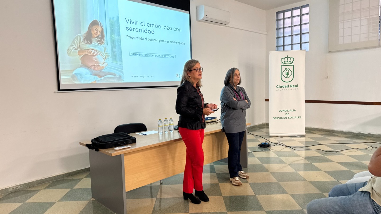 la oficina municipal de atencion a la maternidad inaugura primer ciclo con 5