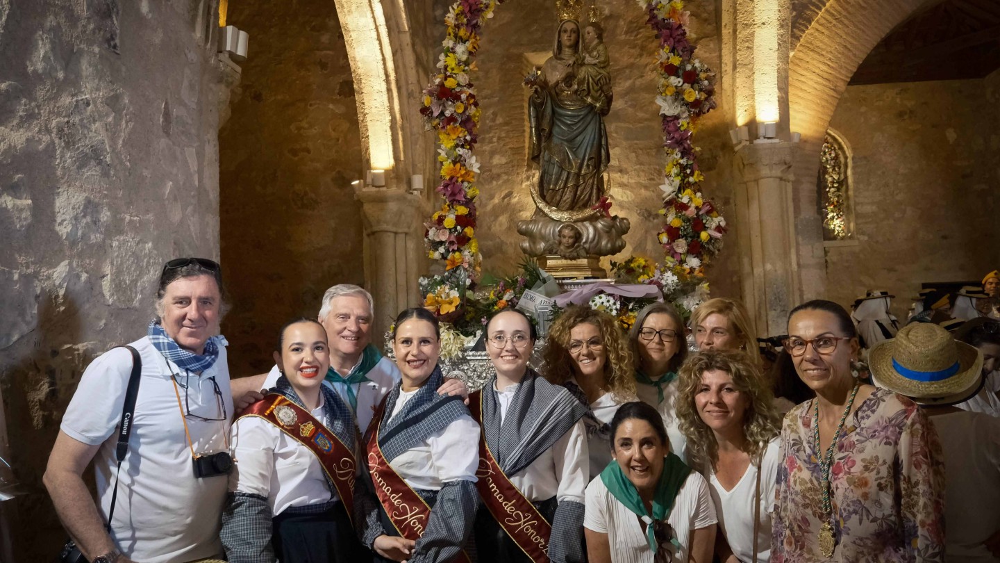 la virgen de alarcos congrega entre 7 500 y 8 000 romeros en su dia