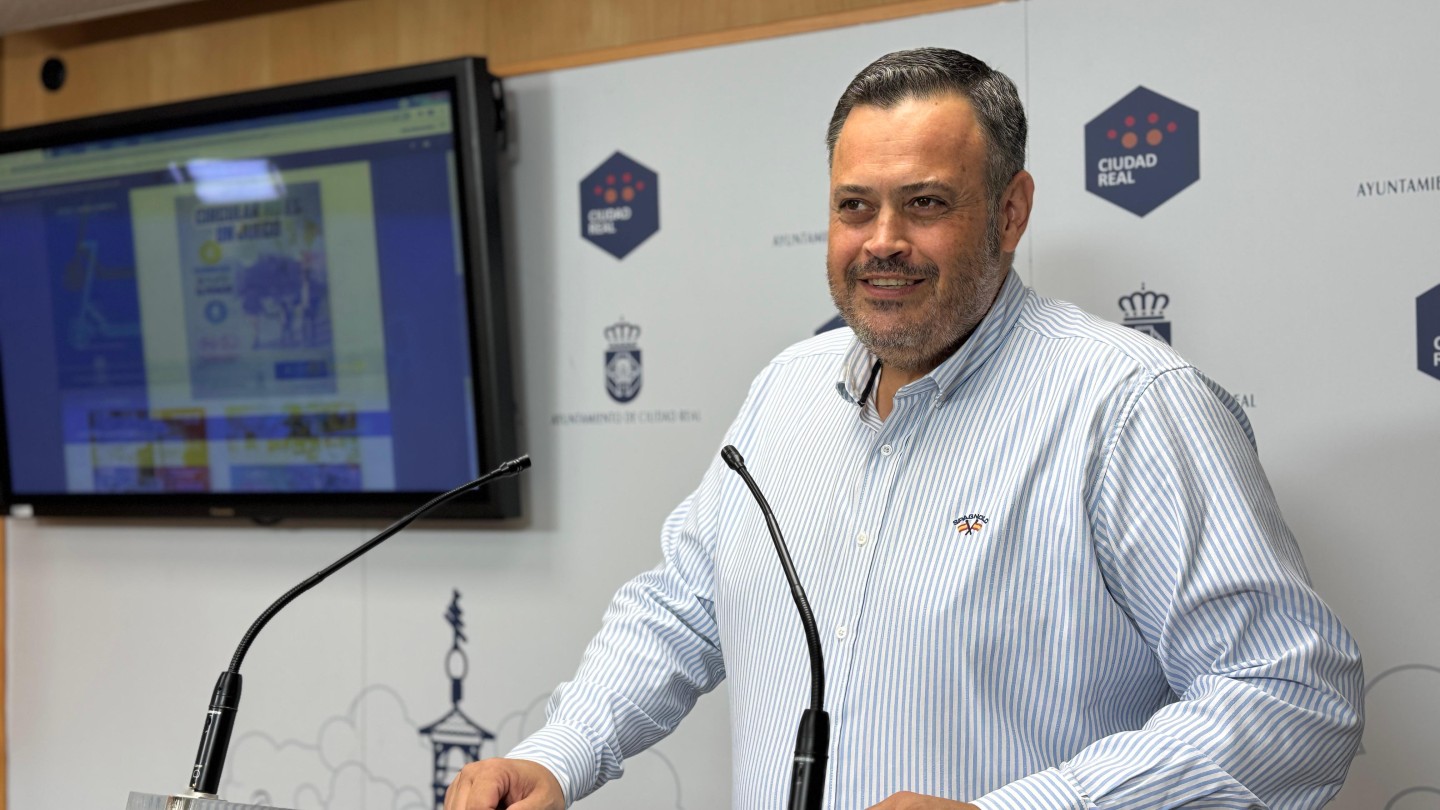 miguel hervas presenta campana para movilidad mas segura sostenible y civica en ciudad